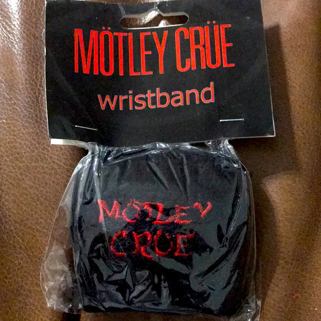 Year2004 Rare CollectibleMotley CreEmb Wrist Year2004 Rare CollectibleMotley CreEmb Wrist